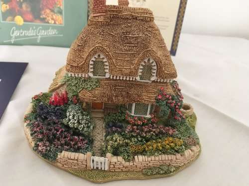 LILLIPUT LANE  "Getrude's Garden"