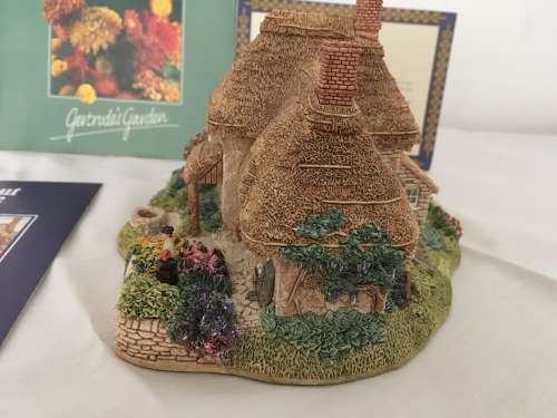 LILLIPUT LANE  "Getrude's Garden"