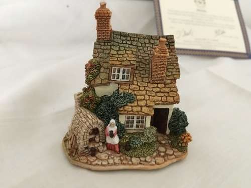 LILLIPUT LANE   "KILN COTTAGE"