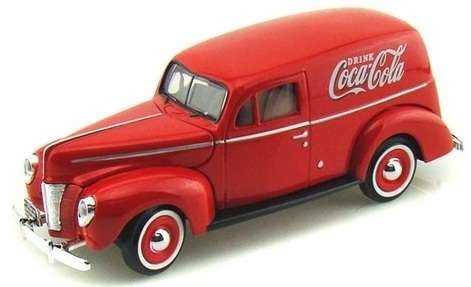 Reduced  - Motor City Classics - 1/18 Coca Cola 1940 Ford Panel Van