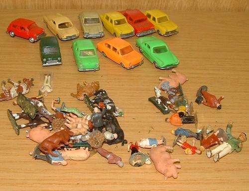 HO Cars and Figures