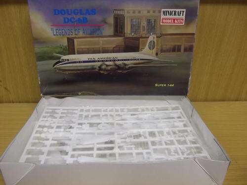 Minicraft 1/144 Douglas DC-6B