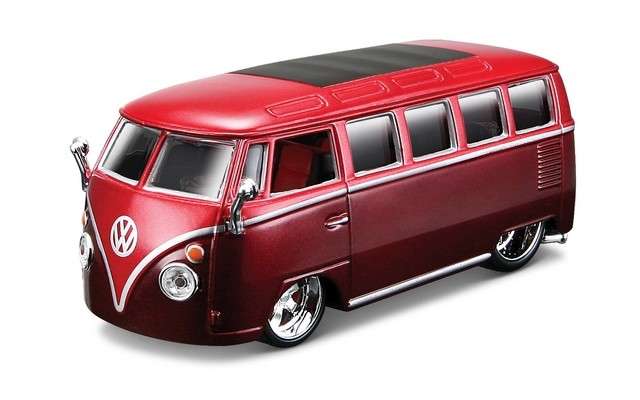 Clearance - Bburago 1/32 Volkswagen Samba Van