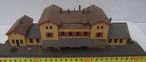 Kibri N Scale Station