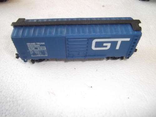 N Scale Box Car