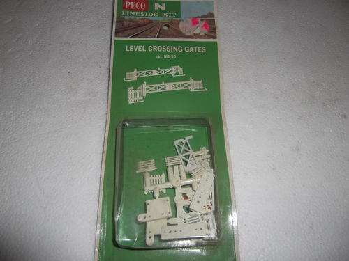 Pico N Scale Level Crossing Gates