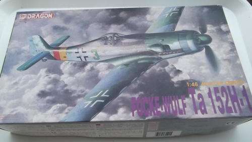 Dragon 1/48 Focke-Wulf Ta 152H-1 - With Photo Etched Parts