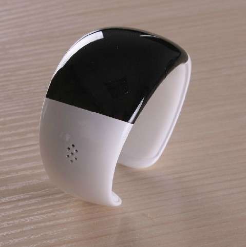 Buletooth watch Magic Bracelet  EW-6  White