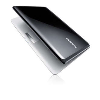 Samsung RV-Series RV510 15.6" Notebook Computer (Free Cooling Pad Included)