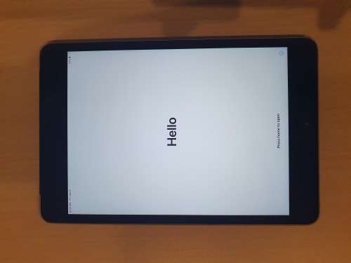 IPad 4 Mini 128GB Silver WIFI Cellular with covers