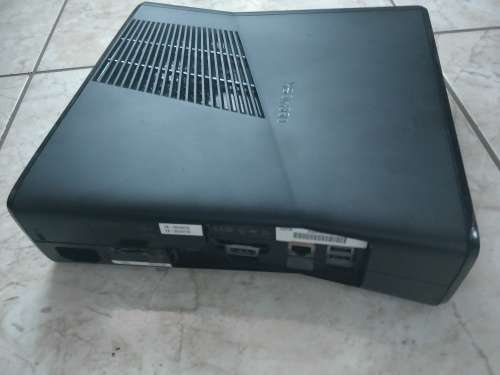 Xbox 360 Slim (Faulty) + Power supply