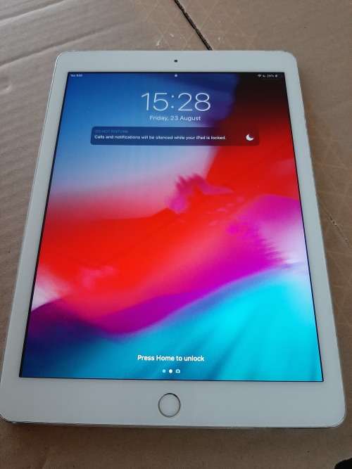 Apple iPad Air 2 16gb Wifi + cellular - silver with cover