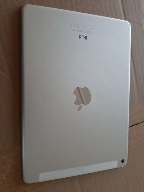 Apple iPad Air 2 16gb Wifi + cellular - silver with cover