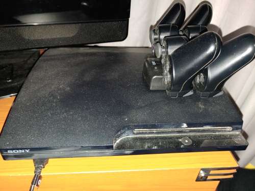 PlayStation 3 Slim + extras