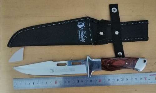 WOODEN HANDLE HUNTING KNIFE