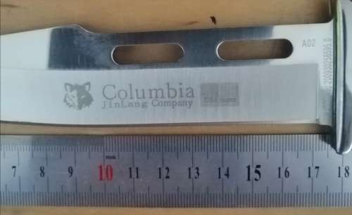 WOODEN HANDLE HUNTING KNIFE