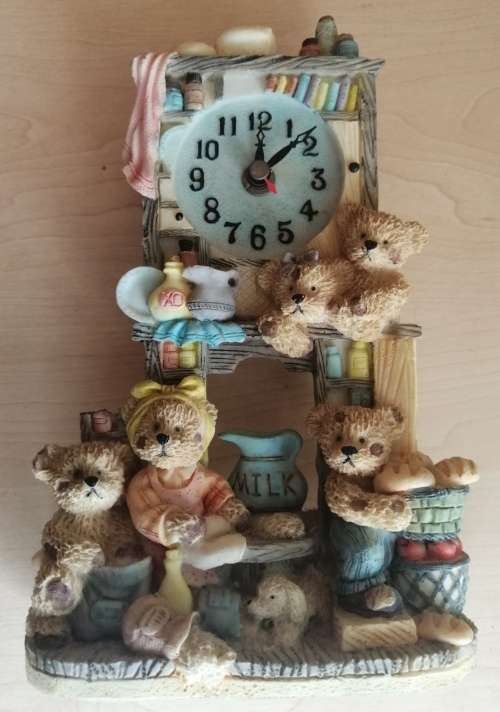TEDDY BEAR CLOCK