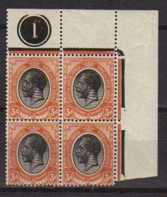 UNION SACC7 3d CORNER BLOCK OF 4 PANE 1 HINGED ON 2 STAMPS
