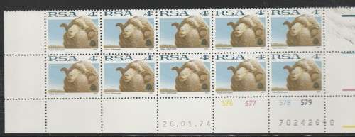 RSA 1974 1ST DEF 4c MNH EXTENDED CONTROL BLOCK OF 10 SACC 329a DATED 26/01/74