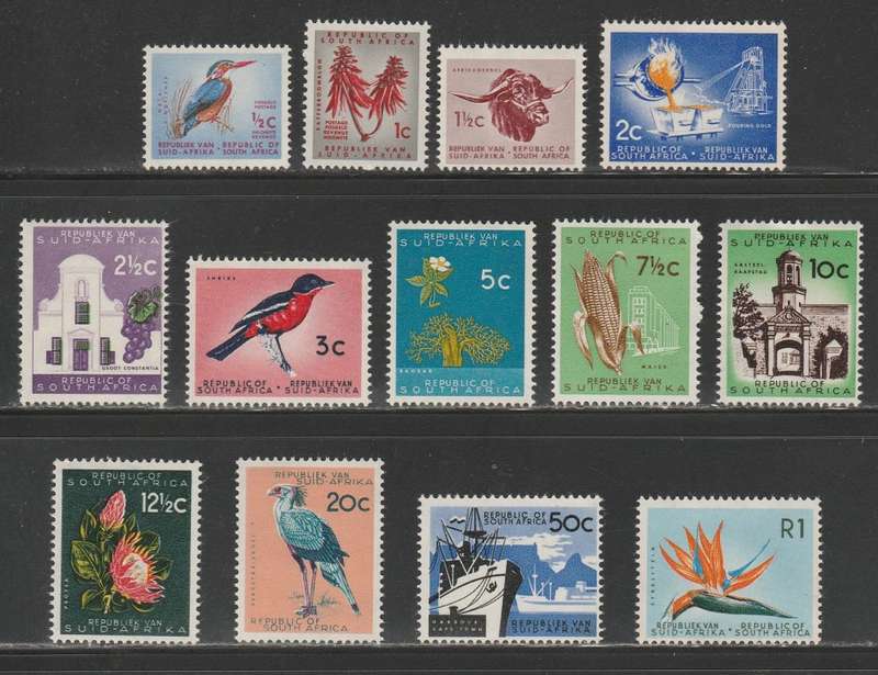 RSA 1961 1ST DEFINITIVE BASIC SET OF 13 MNH SINGLES COAT OF ARMS WMK UNCOATED PAPER
