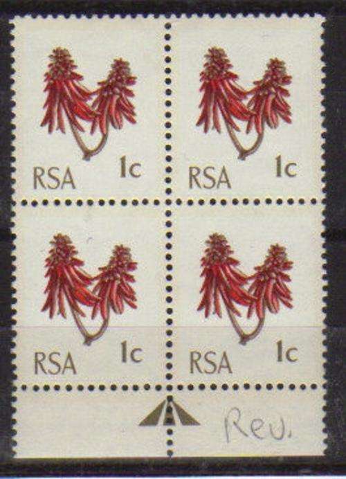 RSA 1ST DEFINITIVE VARIETY 1c MNH ARROW BLOCK OF 4 WITH REVERSED WATERMARK SACC 288c