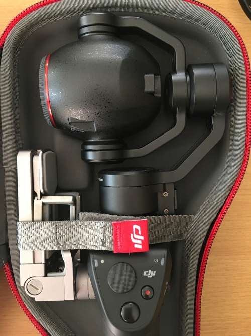 LIKE NEW!!!! DJI Osmo plus+ Handheld Gimbal with 4K Camera
