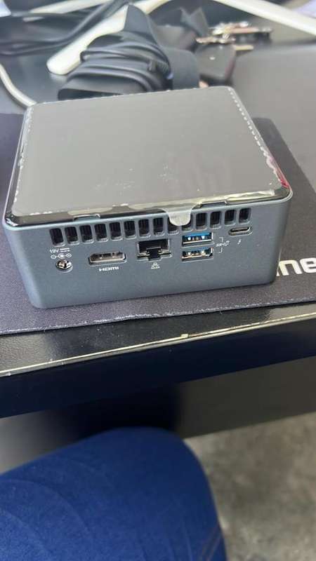 Intel NUC8i5BEH i5 8th Gen 8GB Ram 500GB HDD Mini PC/HTPC - USED