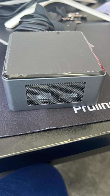 Intel NUC8i5BEH i5 8th Gen 8GB Ram 500GB HDD Mini PC/HTPC - USED