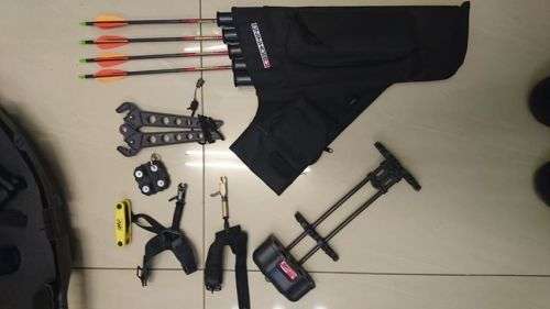 High Quality x Bowtech Fuel Compound bow with field archery set