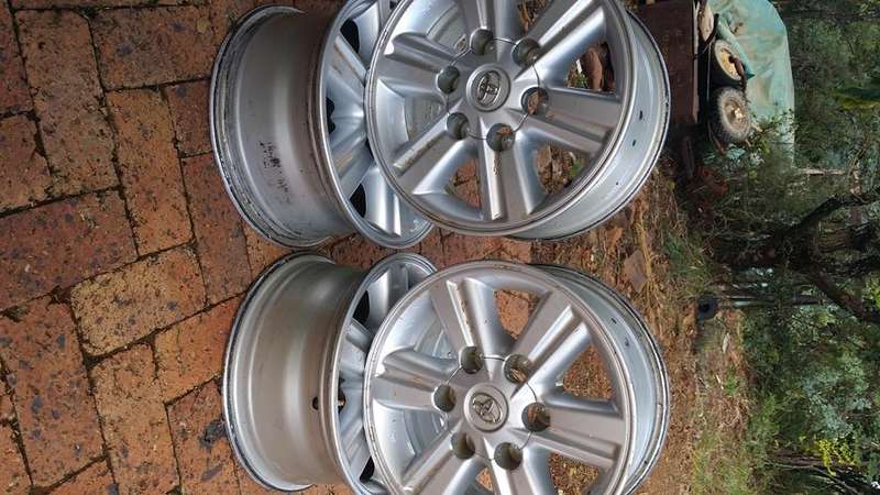 Original 15" Toyota LDV Wheels