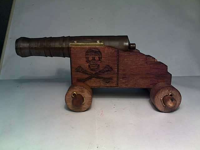 BLACK POWDER SIGNAL CANNON , PIRATE CANNON