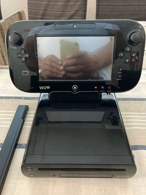 black Nintendo Wii U 32 GB console