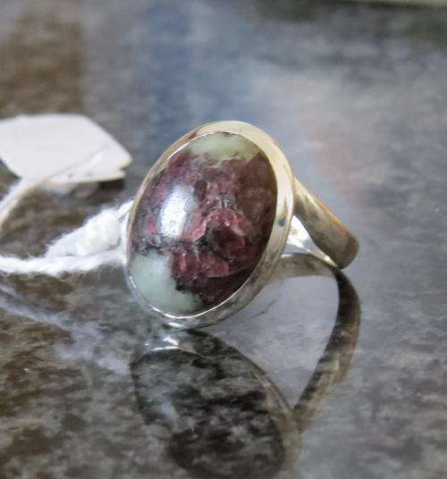 Red eudialyte oval 925 silver ring size 8