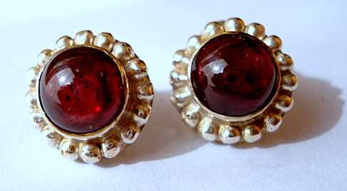 ** LOVELY GARNET EARRING'S SET IN STERLING SILVER.925**