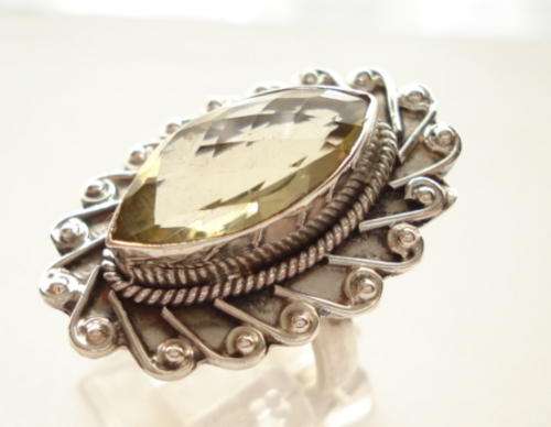 Exquisite 925 Sterling Silver & Lemon Topaz Ring