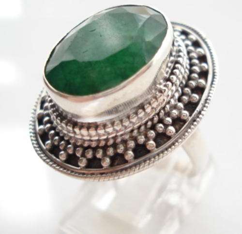 **REAL EMRALD SET IN STERLING SILVER .925**