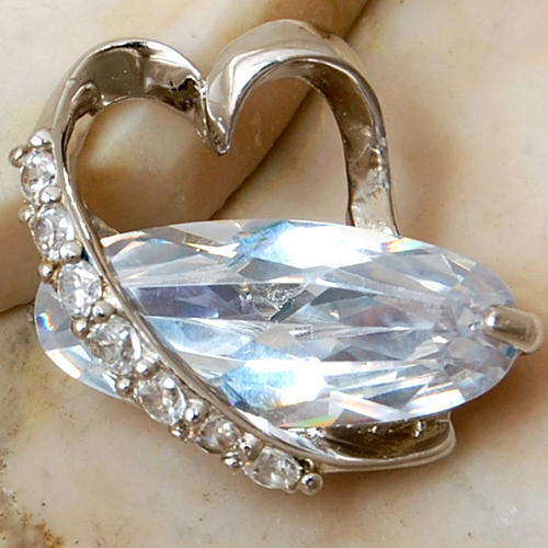 AWESOME WHITE TOPAZ 925 SILVER PENDANT