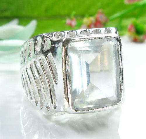WHITE TOPAZ SILVER RING SIZE 7 1/2