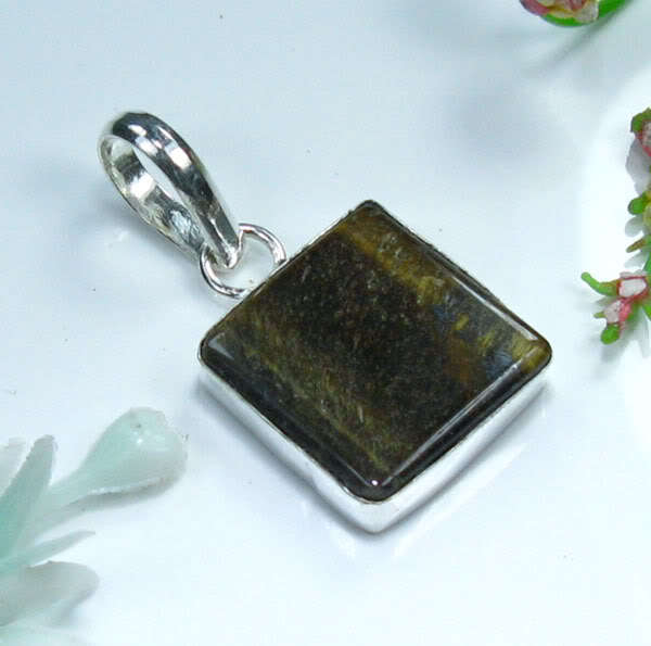 TIGER EYE SILVER PENDANT 1 1/2"
