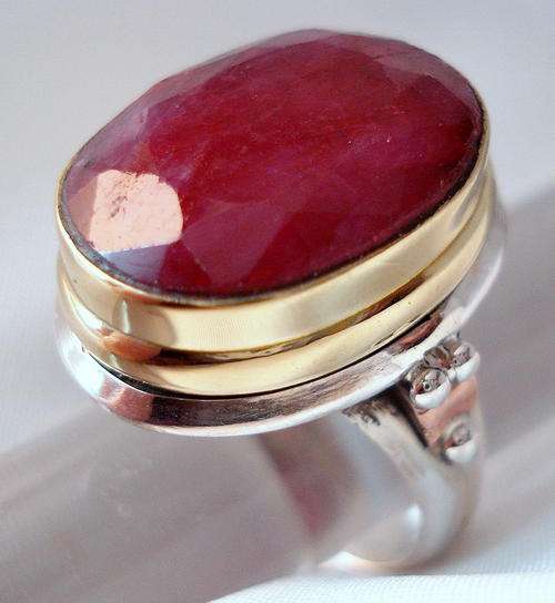 EXQUISITE ROSE GOLD RUBY & .925 SILVER RING size 7 22K