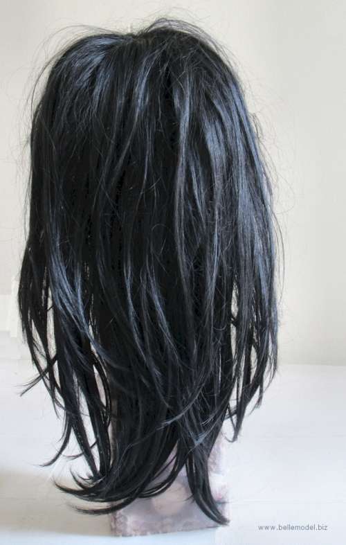 Wigs - hair is straight