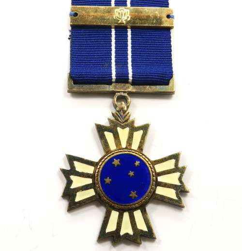 Full Size, Southern Cross Decoration, with bar. numbered