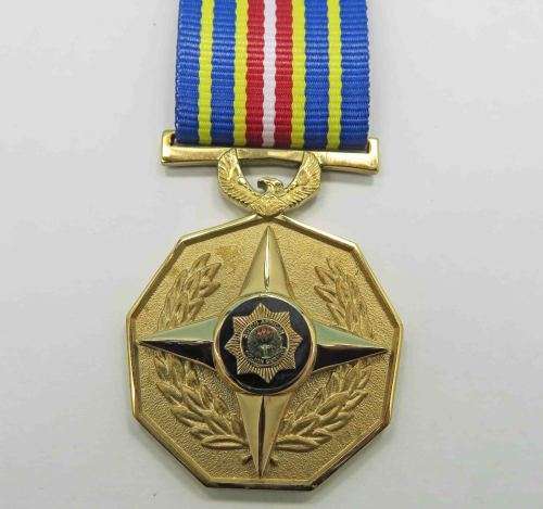 SOUTH AFRICAN POLICE SERVICE: GOLD 40 YEAR LOYAL SERVICE MEDAL