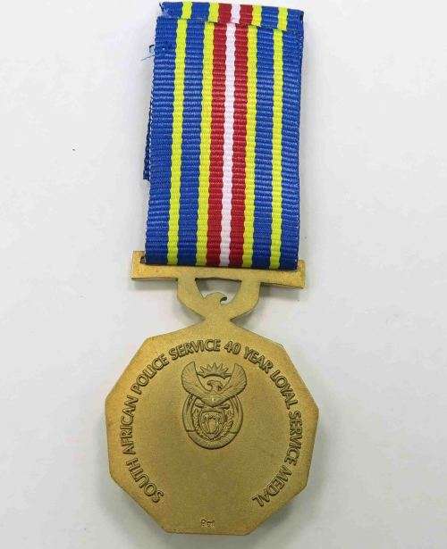 SOUTH AFRICAN POLICE SERVICE: GOLD 40 YEAR LOYAL SERVICE MEDAL