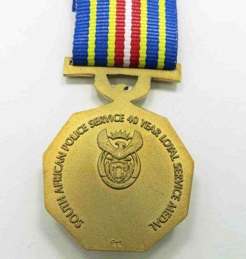 SOUTH AFRICAN POLICE SERVICE: GOLD 40 YEAR LOYAL SERVICE MEDAL