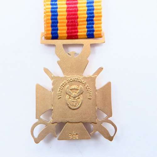 Miniature - Gold Cross For Bravery in 9ct Gold