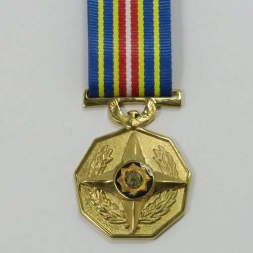 Full Size: South African Service Medal. 40 Years Of Loyal Service