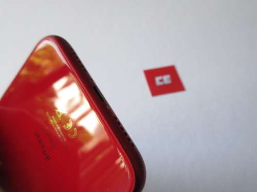 iPhone XR 64GB | Product Red | MINT Condition | Like NEW | Apple Warranty !