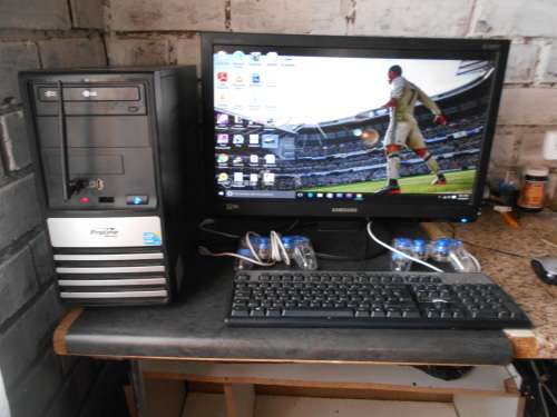 Gaming Pc / 8 GB RAM / Core i7 + 1 GB Graphics Card / 24 inch Monitor included