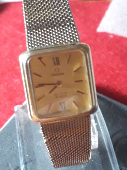 Omega Quartz